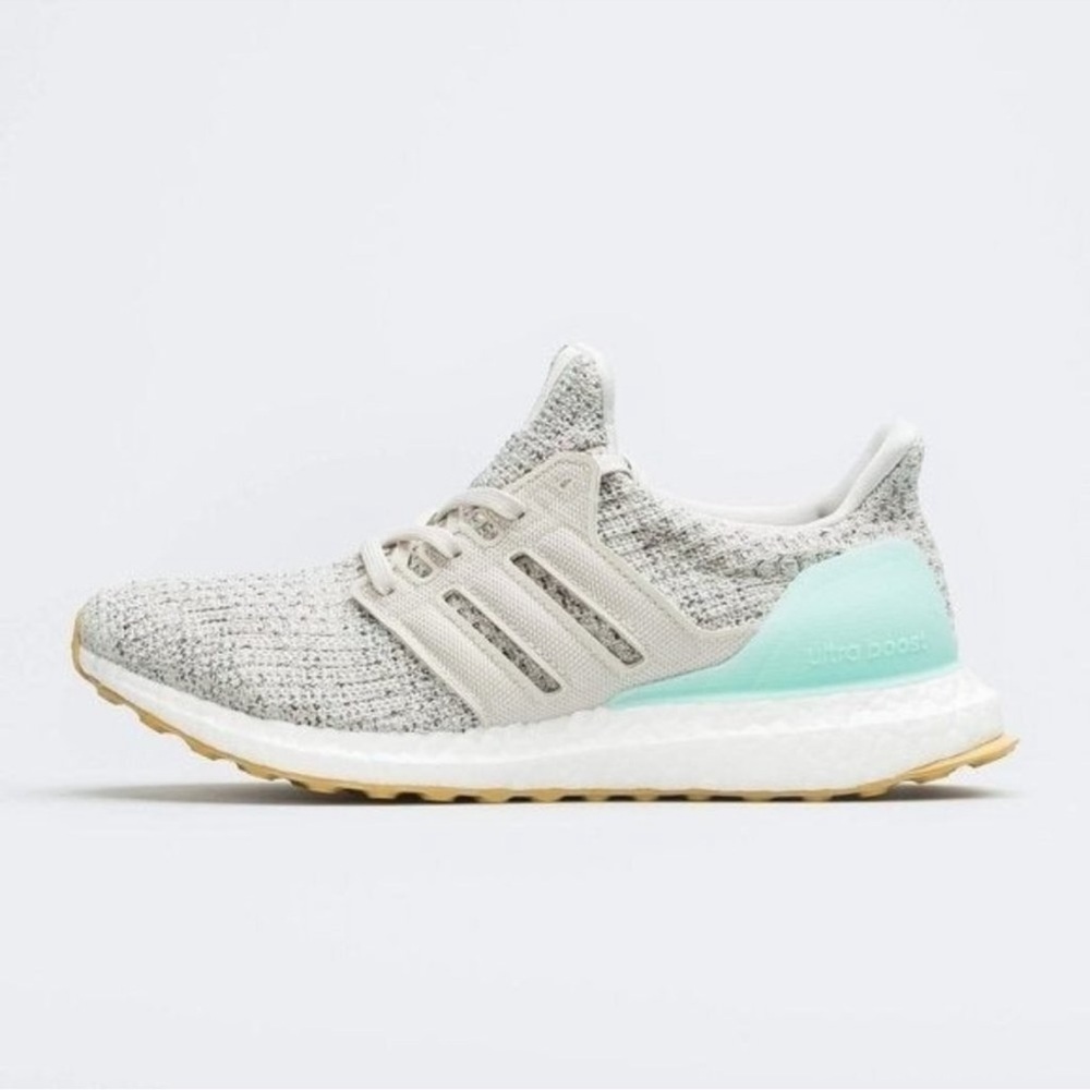 Adidas Women's Sneakers in Gray and Mint